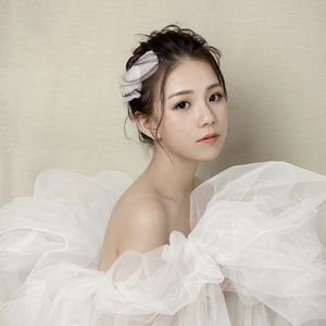 六十路熟女交尾中出毛茸茸
